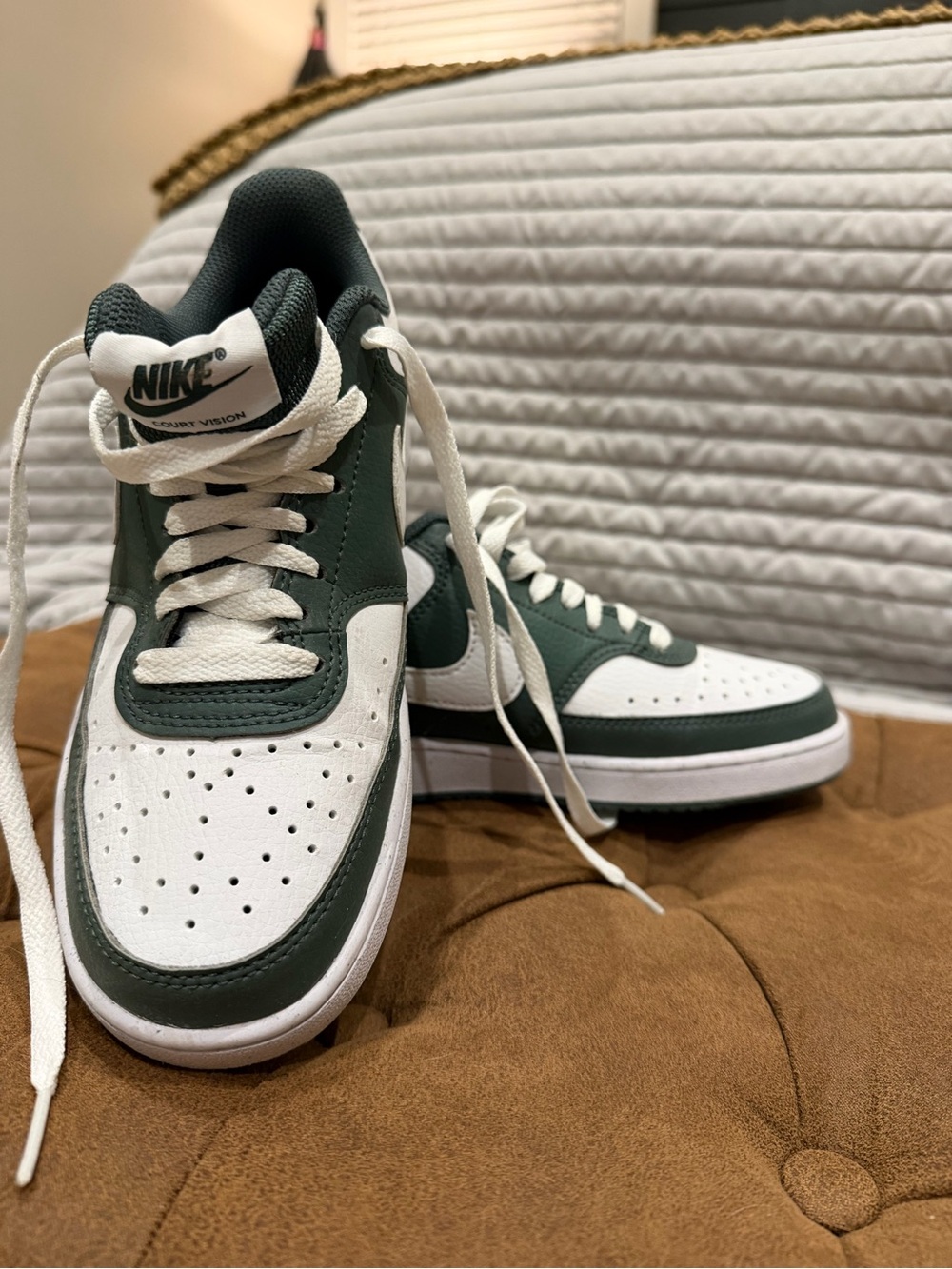 Nike Court Vision in Green and White - Picture 3 of 4